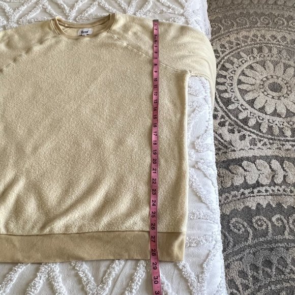 FEAT Blanketblend Unisex Crewneck Cream Cozy Sweatshirt in Oatmilk Size XL - Picture 8 of 10